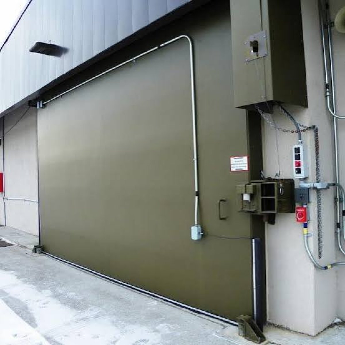 Manual Blast Door