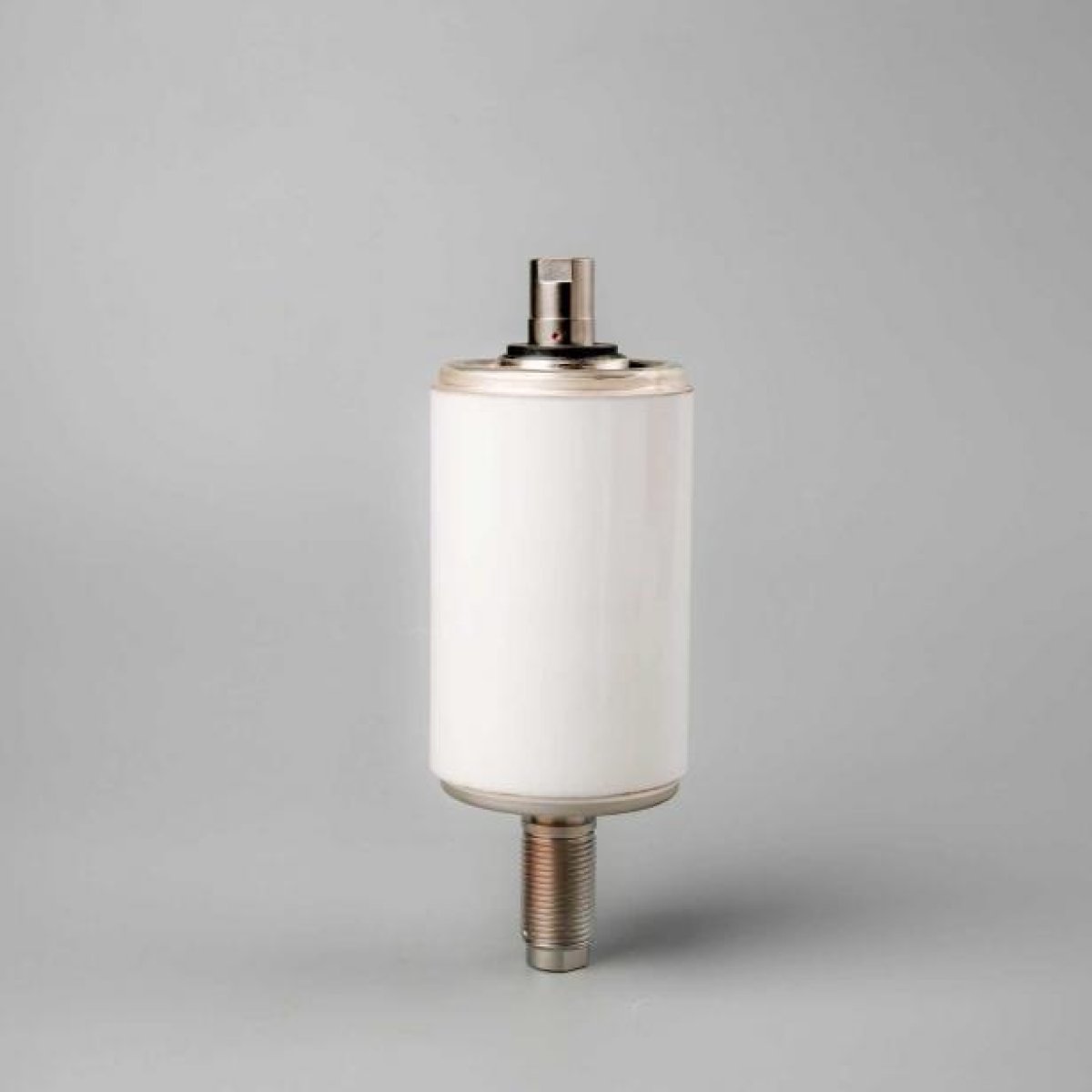 Vacuum circuit breakers