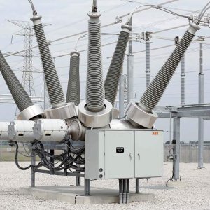High Voltage Circuit Breaker
