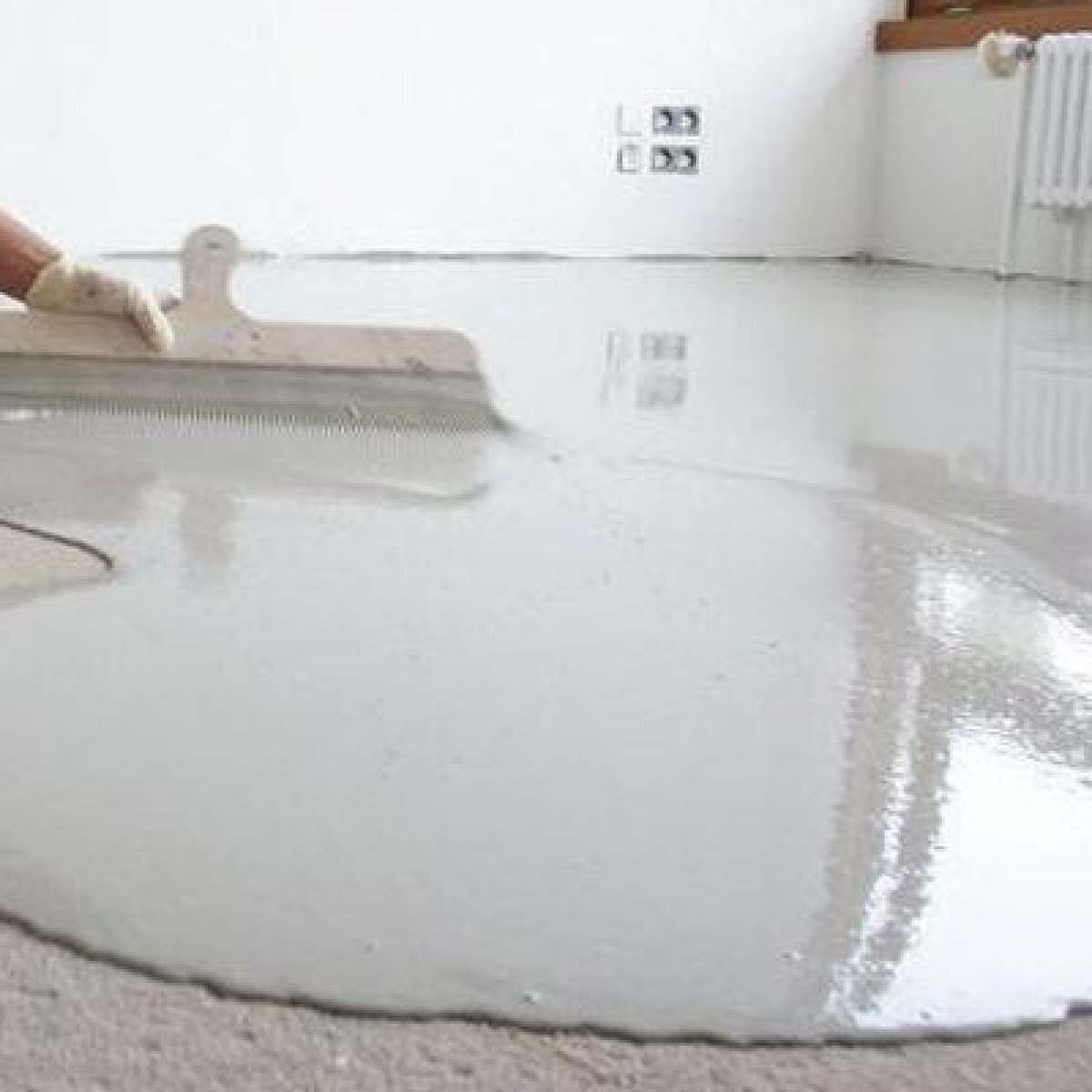 Self-Leveling Floor Compound