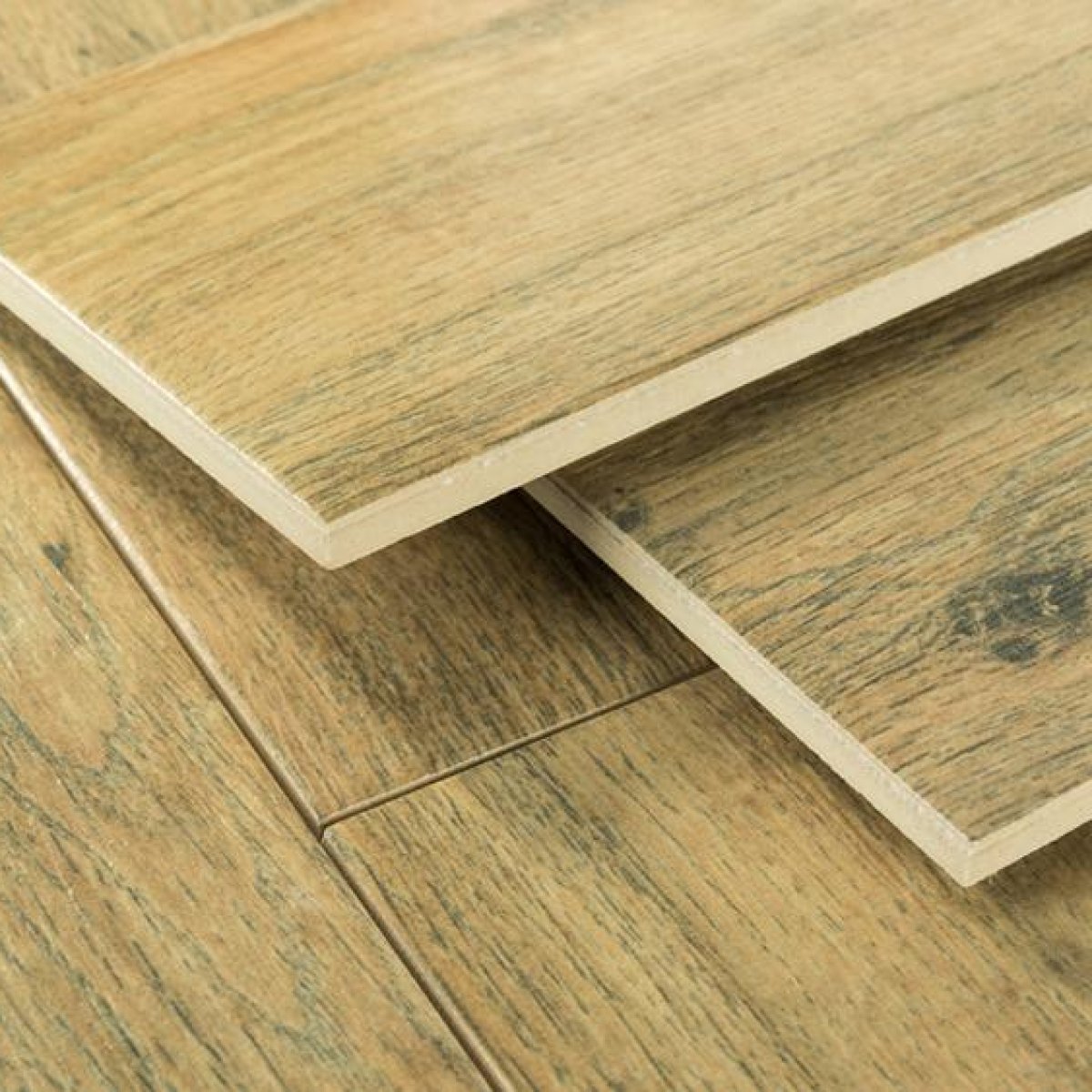 Anti-slip ceramic