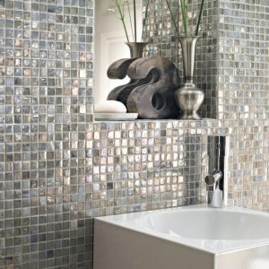 Decorative glass tiles