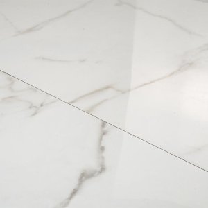 Marble-look porcelain tiles