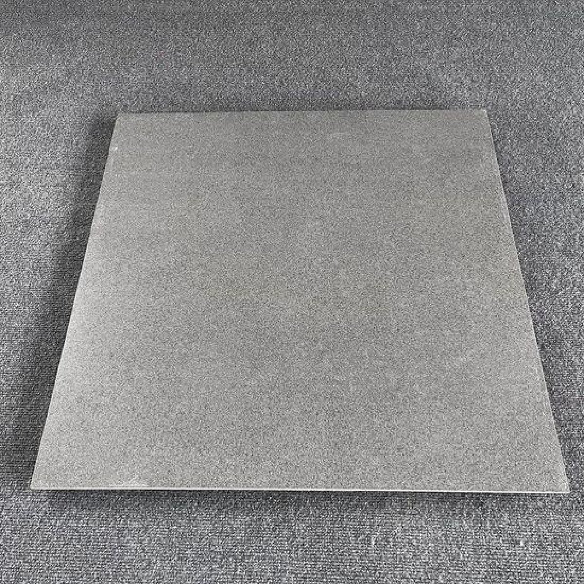 Anti-slip ceramic