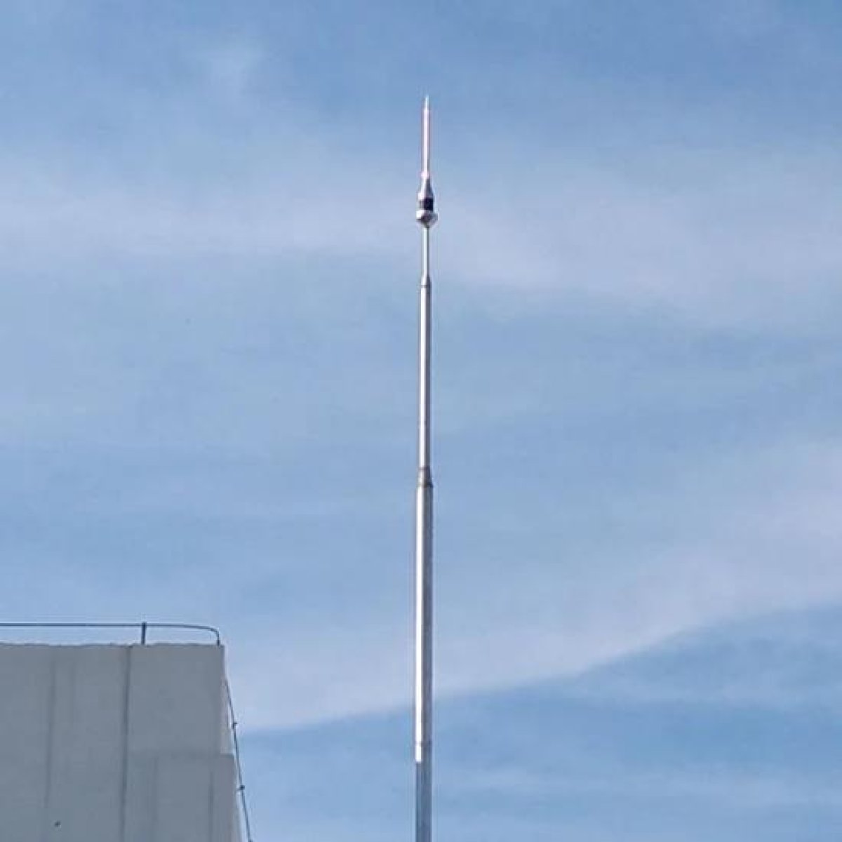 Mast-type air terminals