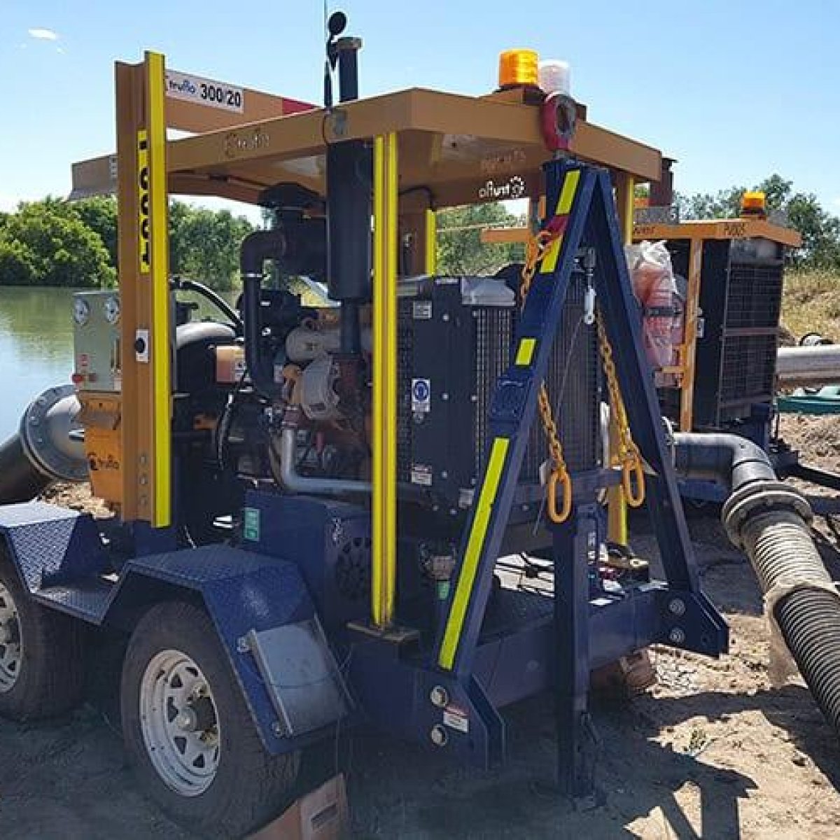 Trailer-mounted trash pumps