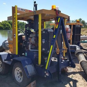 Trailer-mounted trash pumps