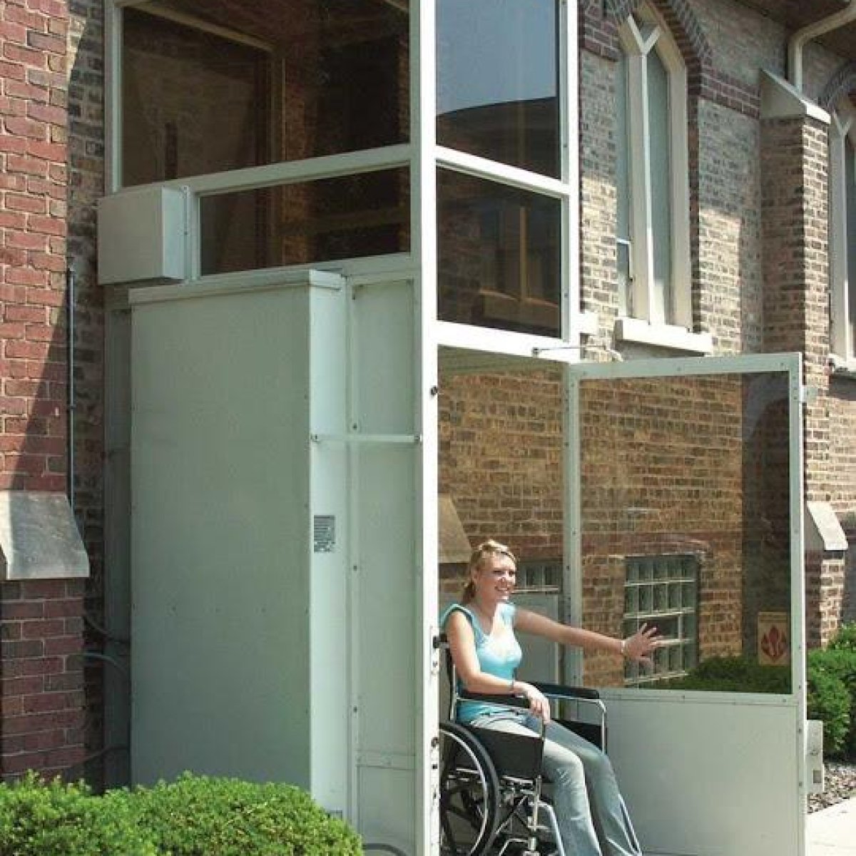 Vertical Platform Wheelchair Lift (VPL)
