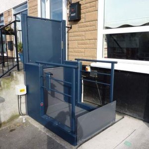 Low-Rise Platform Wheelchair Lift
